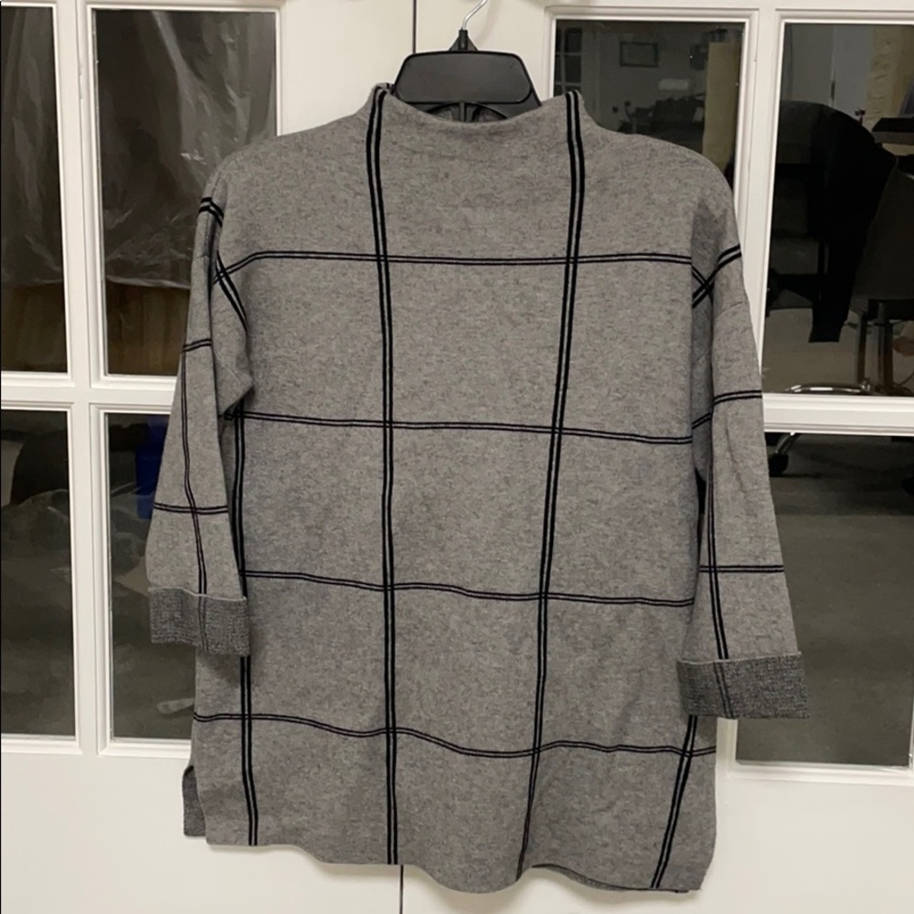 Tahari Womens Sweater